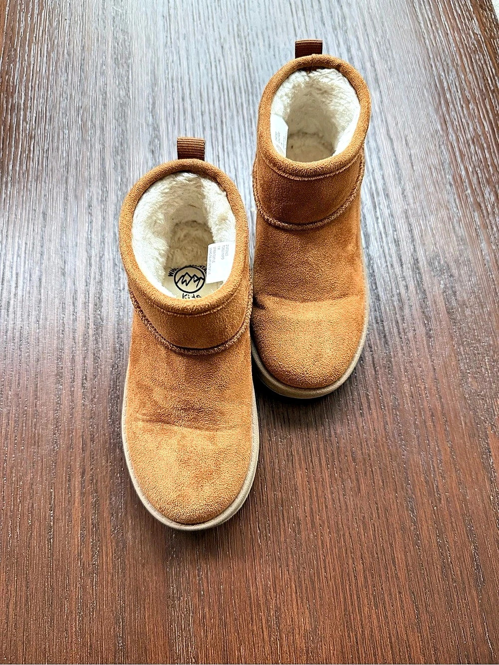 Girls Boots in Brown